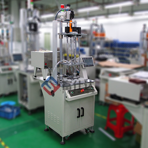 管剪工具拧螺丝